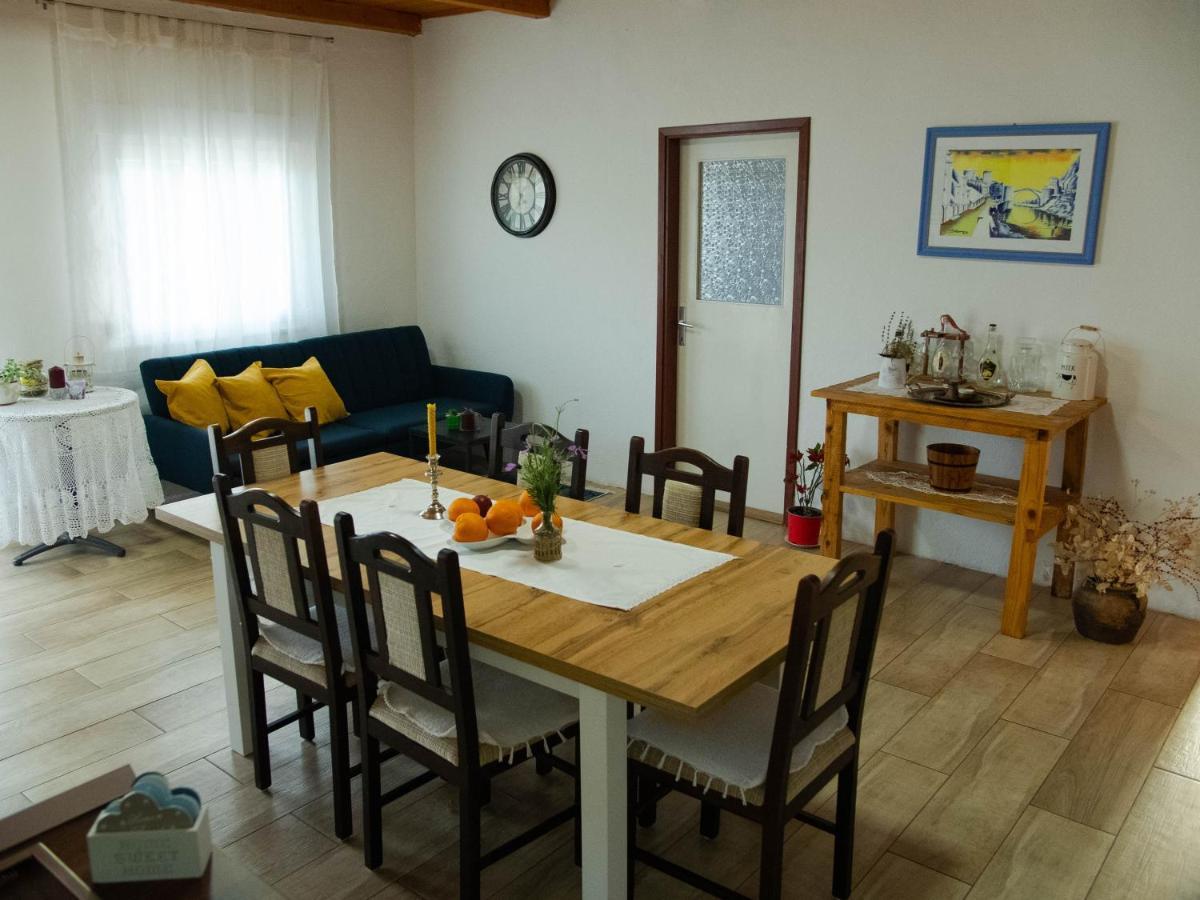 Apartment Village House Ravno Exterior foto
